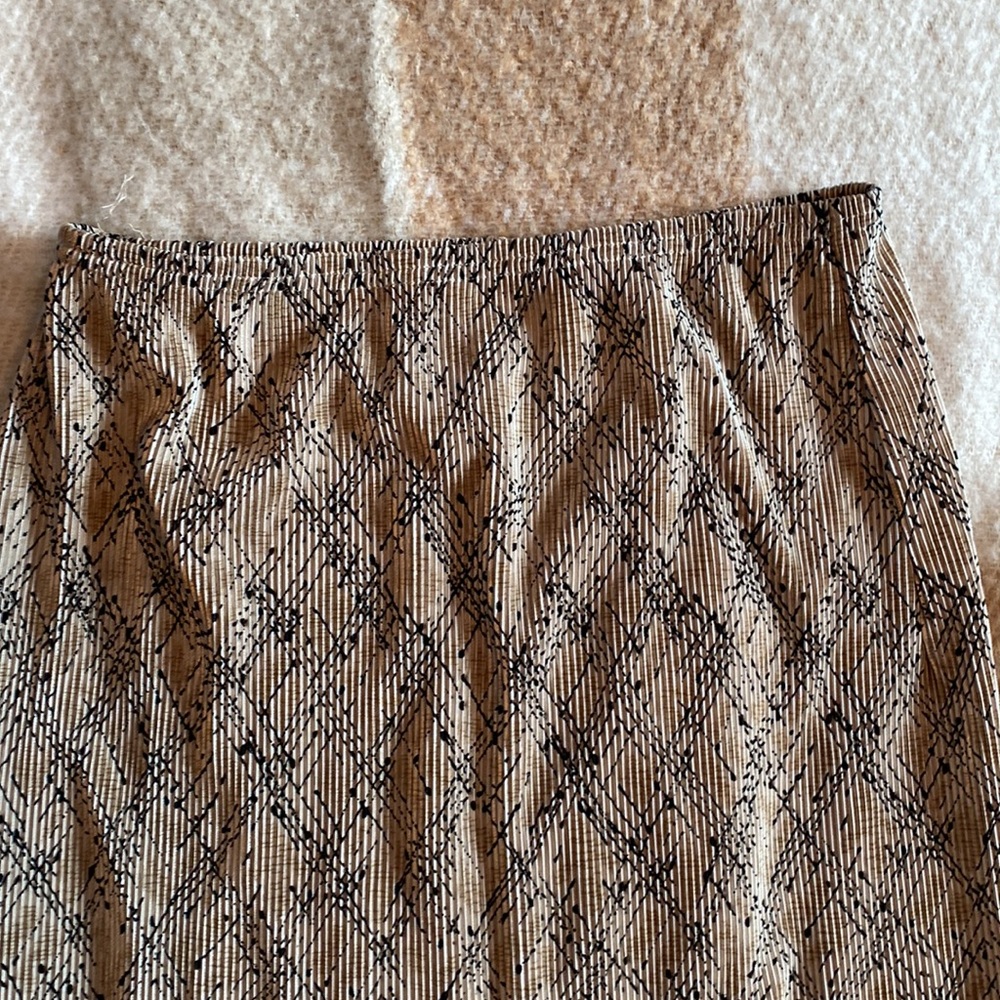 vintage pleated maxi skirt